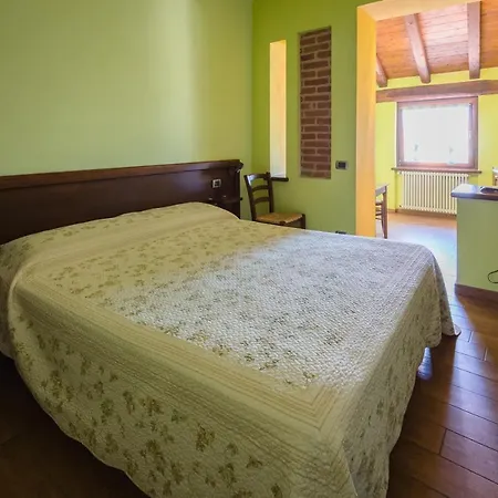All'Ombra del Castello Bed and Breakfast Cigliè Esterno foto