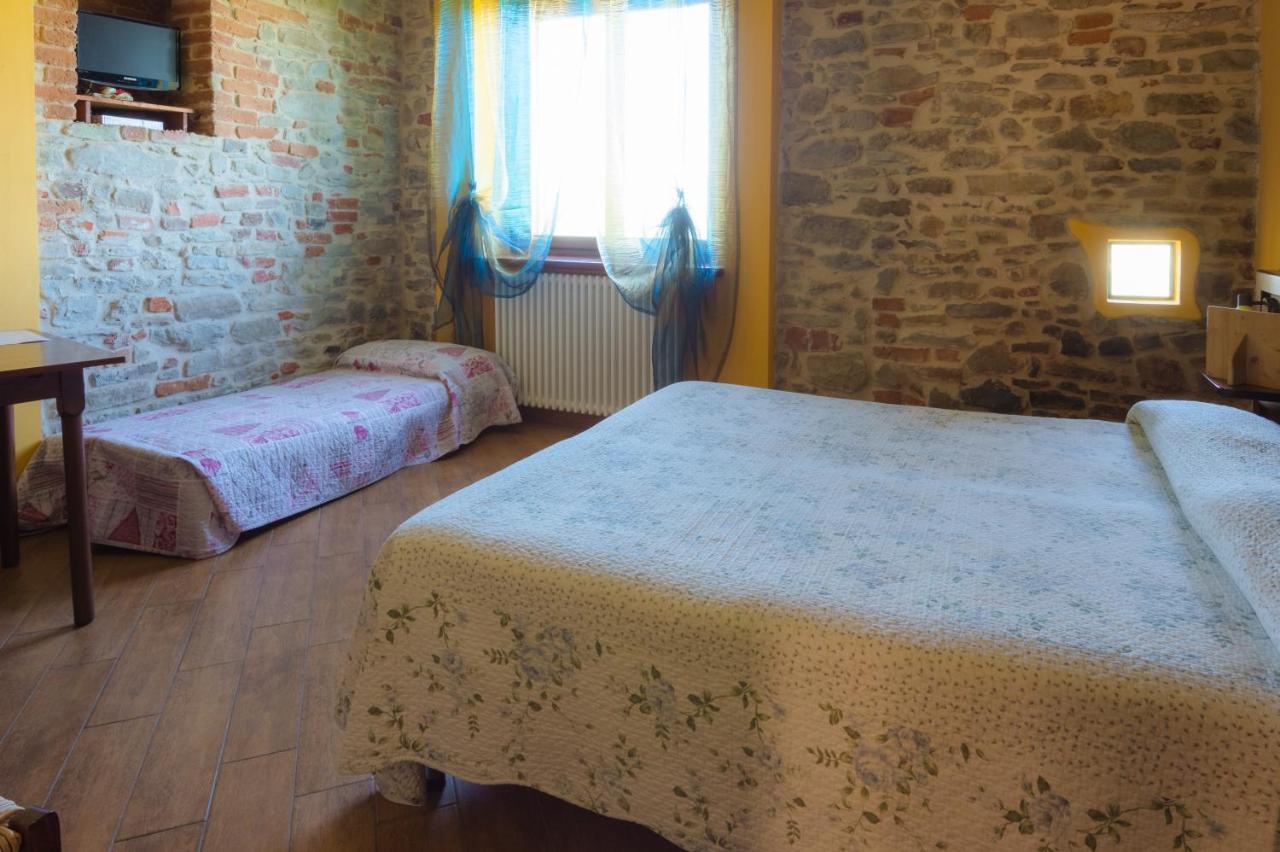 All'ombra Del Castello Bed & Breakfast Ciglie