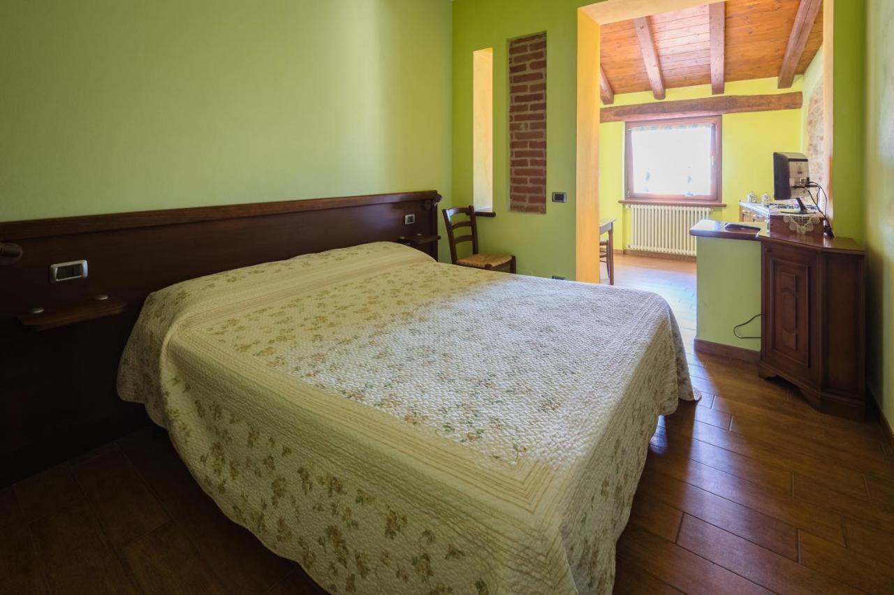 All'ombra Del Castello Bed & Breakfast